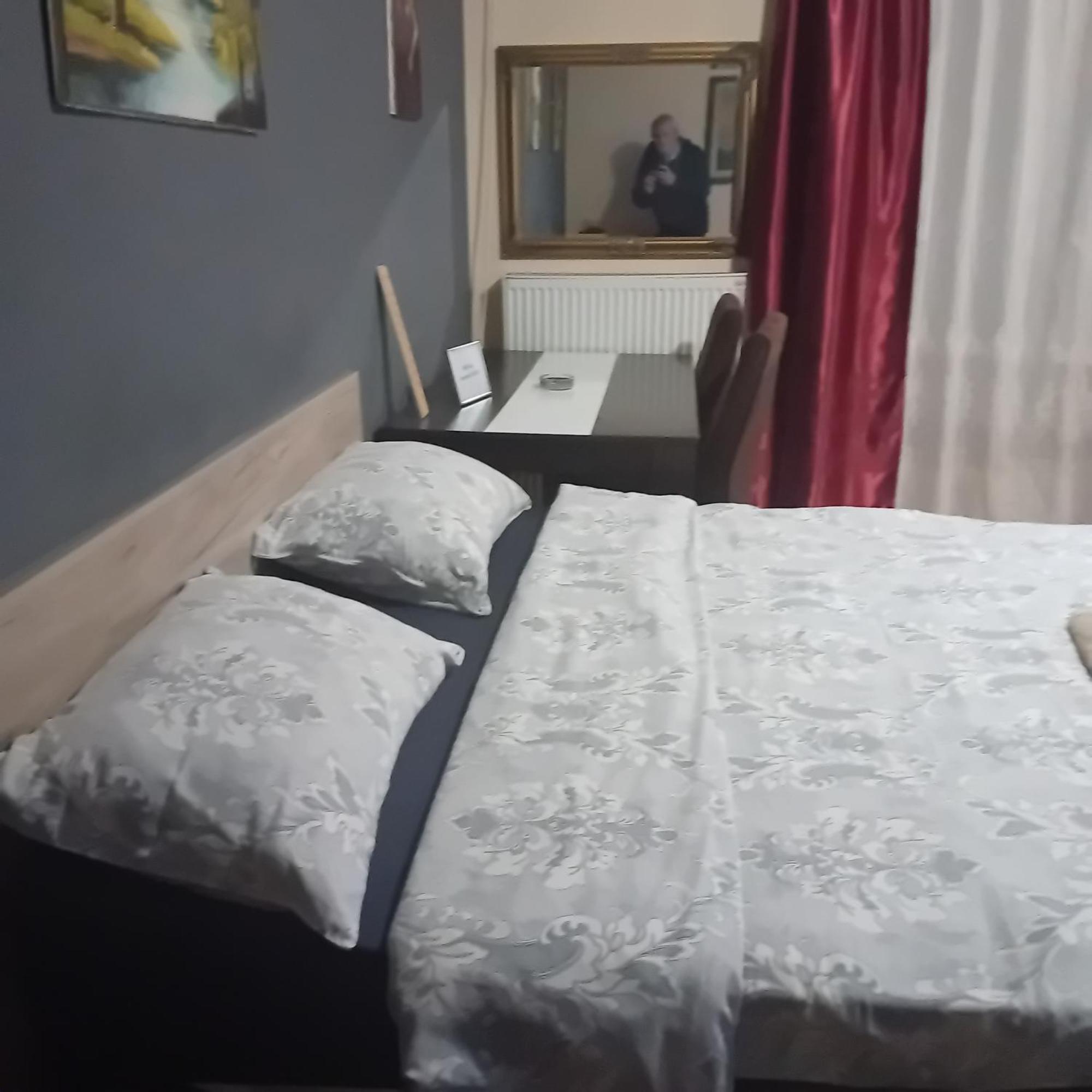 Apartment Viktor 2 Stan Na Dan Šabac Exterior foto